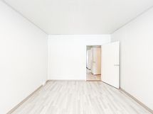 Vesikiertoinen lattialämmitys viimeistelee asumismukavuuden