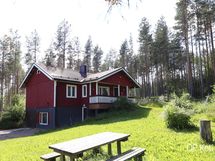 Julkisivu