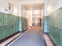 Talon siisti rappukäytävä.