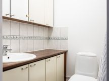 Erillinen wc
