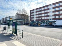 Bussipysäkit Lauttasaarentieltä