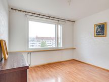 Makuuhuone 2, tilavin makuuhuone