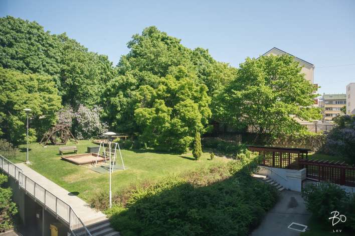 Kerrostalo, 4h, k, kph, khh, wc, las. parveke (yj: 4 h+2kk), 92 m², Punavuori, Helsinki
