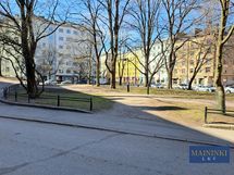 Harjun ja Sörnäisten kattavat palvelut sijaitsevat kävelymatkan päässä.