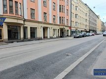 Keskeinen sijainti Lönnrotinkadulla.