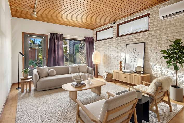 Omakotitalo, 4h+k+takkahuone+ph+kph+s+autotalli/varasto, 148/182 m², Finby, Parainen