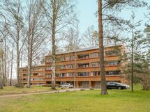 Julkisivu