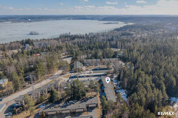 Rivitalo, k,oh,2mh,2xwc,vh,khh,kph,s,las.p, 80,5 m², Korpikankare, Lahti