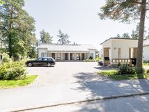 Yhtiön sisäänkäynti