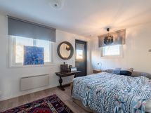 As 2 (5h+k+vh+2kph+s+wc+parveke). Makuuhuone 2/4