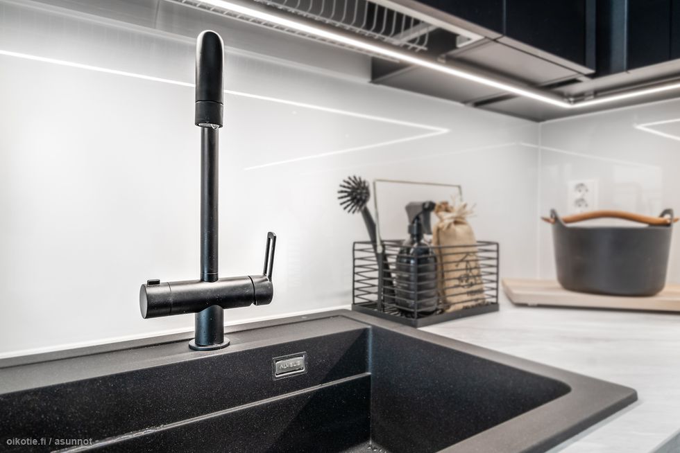 Referenssikuvia rakennuttajan vastaavanlaisesta yhtiöstä