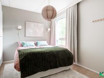 Levollinen makuuhuone