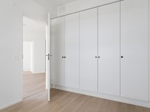 Valokuva vastaavankokoisesta asunnosta A1. Materiaalit voivat vaihdella.