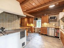 Puuliedellä hoituu sekä lämmitys että kokkailu.