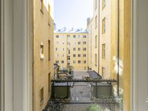 Näkymää sisäpihalle