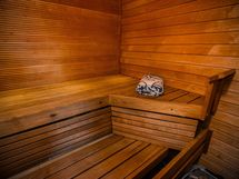 Kodin tunnelmallinen sauna jossa nautit ihanista löylyistä