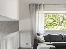 Yläkerran oleskelutila