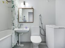 Kylpyhuone joka uusitaan käynnissä olevassa putkiremontissa