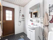 Yläkerran kph ja sauna