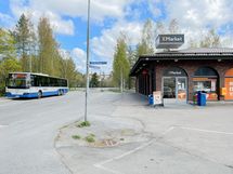 Lähikauppaan on matkaa 800m.