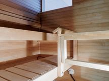 Oma ikkunallinen sauna