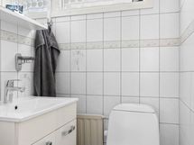 Yläkerran wc tila