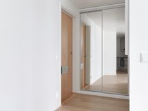 Valokuva vastaavankokoisesta asunnosta A1. Materiaalit voivat vaihdella.