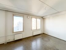 Olohuone on todella valoisa ja uudet lattiat tekevät asunnosta upean