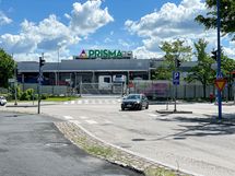 Järvenpään Prismaan matkaa n. 900m.