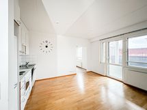 Luonnonvaloakin tulee varsin kivasti tähän kotiin