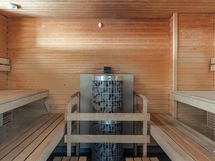 Ylimmän kerroksen saunaosastoa
