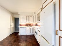 Kodikas, parvekkeellinen huoneisto loistavalla sijainnilla Keravan juna-aseman tuntumassa.