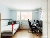 Alakerran toinen huone