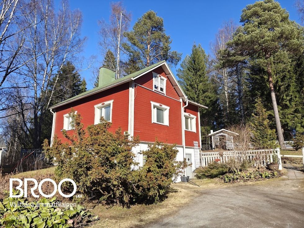 Julkisivua