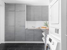 Ylellinen kodinhoitohuone rakennettu 2013