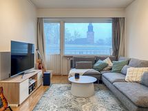 Hissitalon kolmannen kerroksen koti.