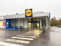 Lidl Pajala n. 650m päässä.