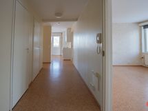 Yläkerran asunto 74 m2