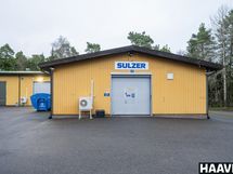 Etualalla matalampi osa, taustalla korkeampi