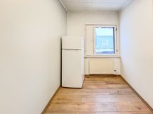 Ruokapöydälle jää tilaa