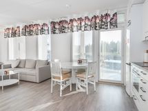 Kuvat vastaavasta alemman kerroksen asunnosta 