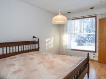 Täältä ovi takaterassille