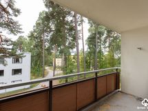 Parveke, kuvassa vanha lattia