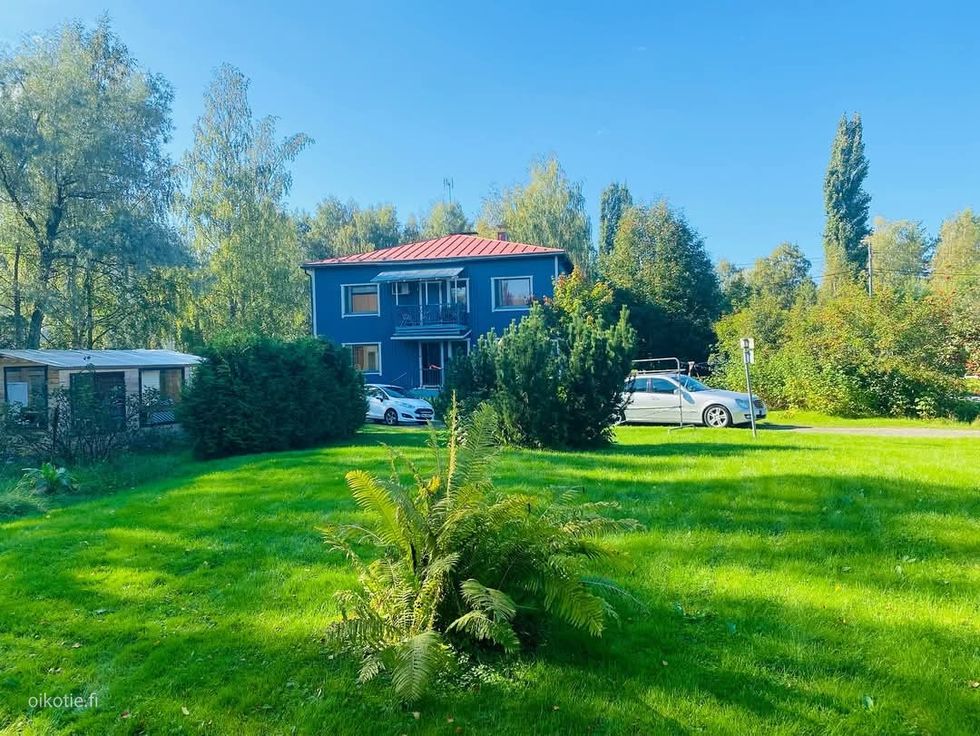 Julkisivu