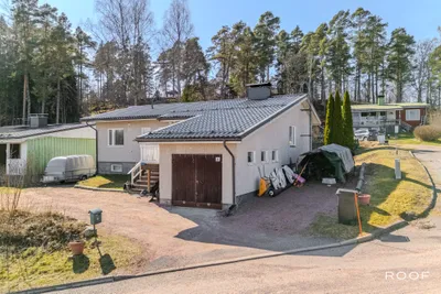 Omakotitalo, 5h, k, 2kph/wc, puusauna, kellaritiloja, autotalli, 92/244 m², Karjaa - View 2