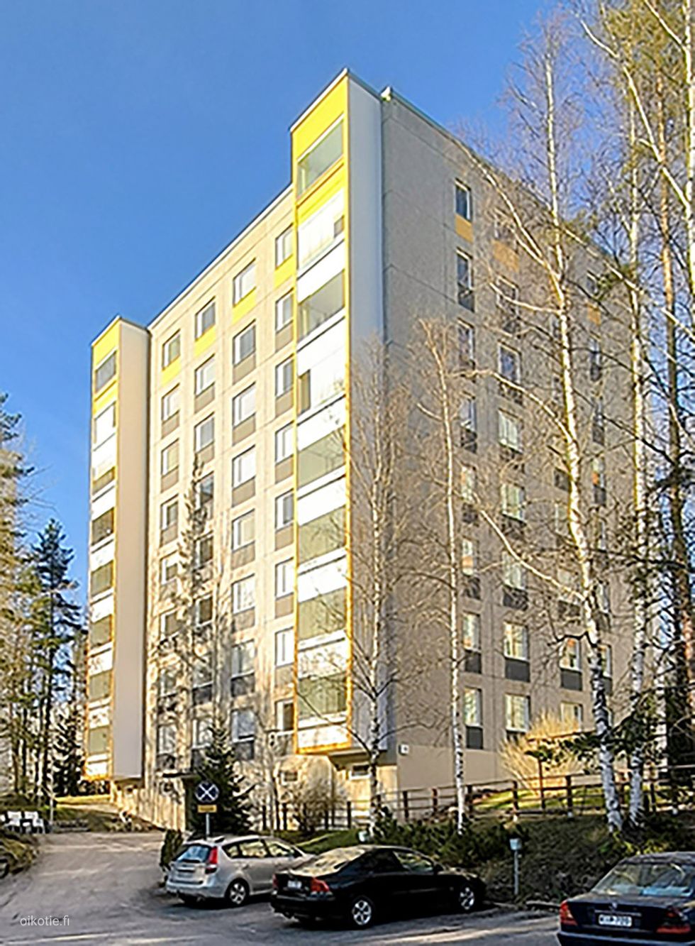 Julkisivu