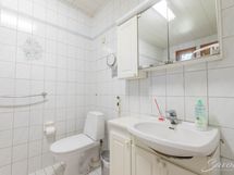 wc/psh(yläkerta)