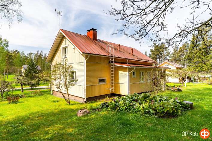 Omakotitalo, 5h+k+s+khh+aut, 142/167 m², Vallaa, Lohja