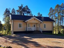 Julkisivu