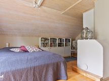 Yläkerran makuuhuone